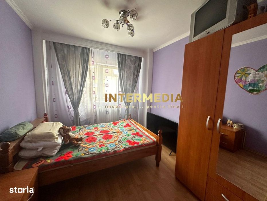 Vanzare Apartament 4 camere Deco CETATE Mercur 2 bai 90 mp cu balcon s