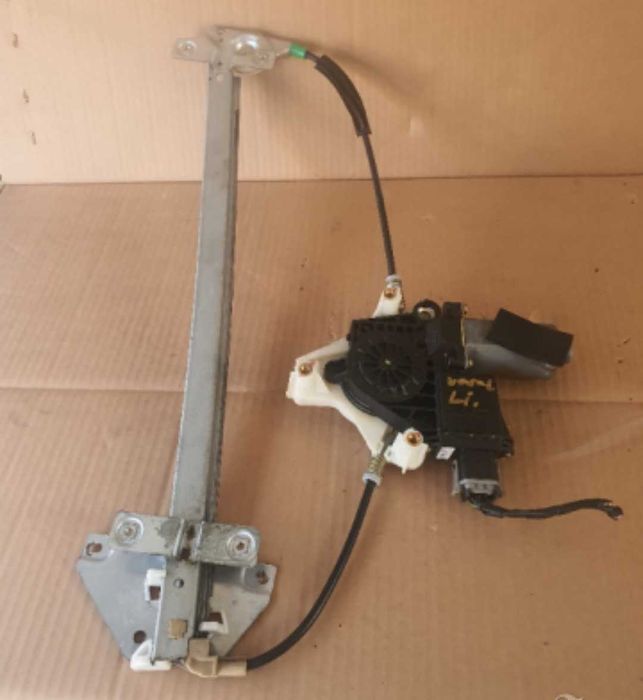 Стъклоповдигач Стъклоподемник моторче преден ляв Митсубиши спейс Стар