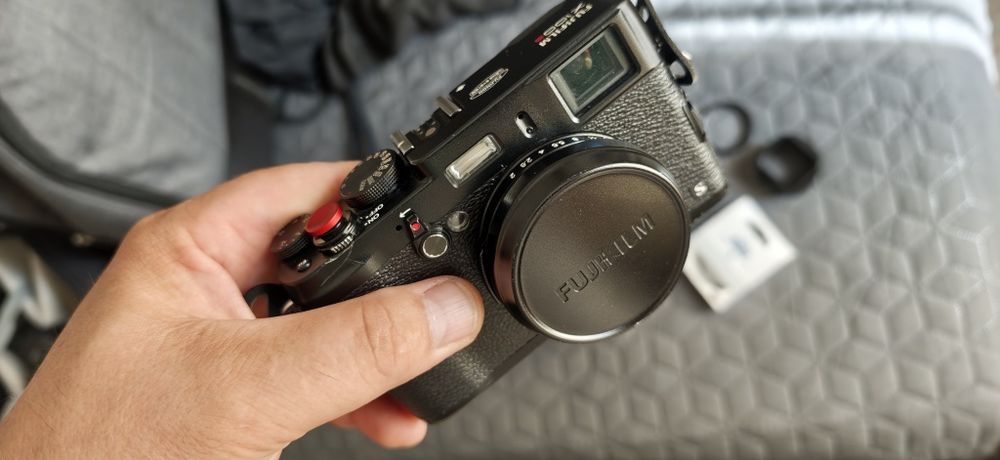Aparat foto Fujifilm X100S negru