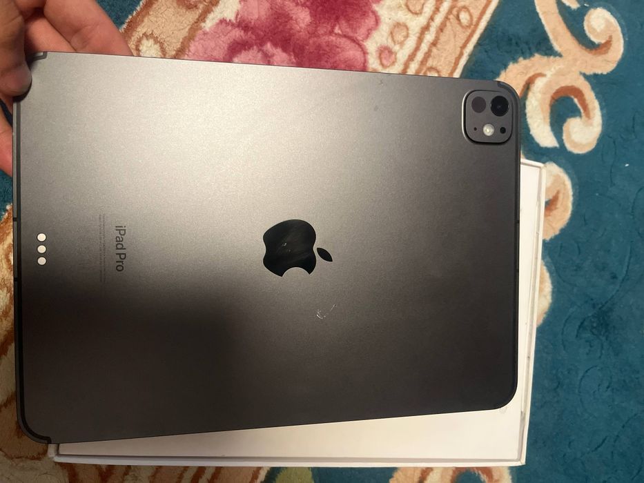 iPad pro M4 11 dyum