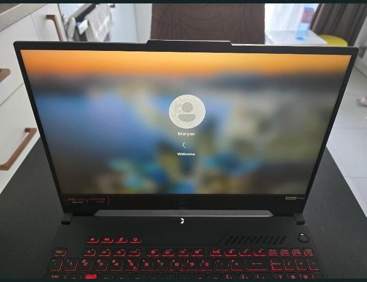 Vând laptop gaming Asus Tuf A15 în garanție la Altex. CITIȚI ANUNȚUL.