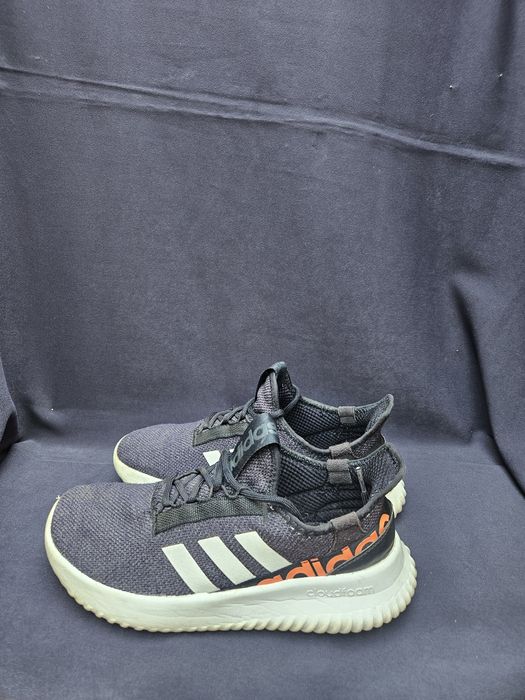 Adidasi adidas kaptir