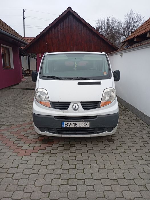 Renault trafic 5locuri