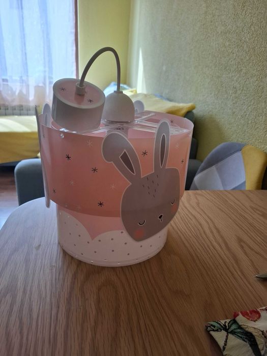 Осветление таванна лампа