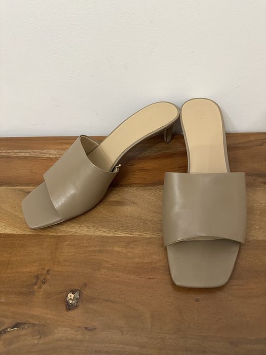 Saboti cu toc mic H&M