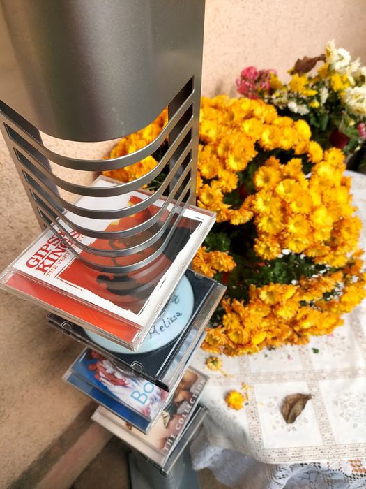 Vând suporți CD/DVD