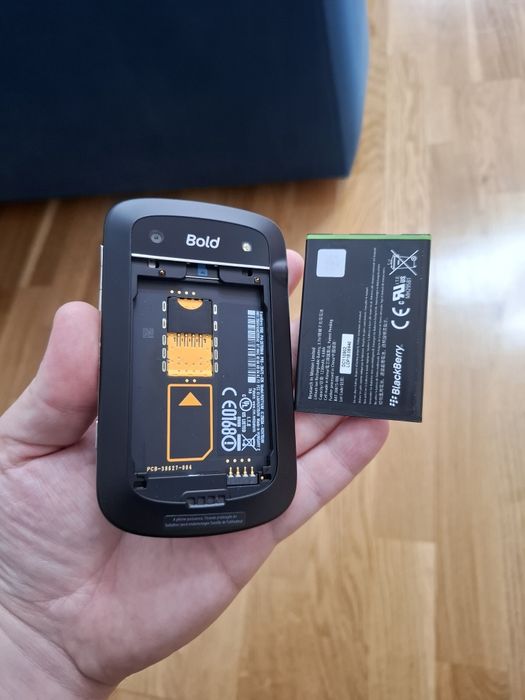 BlackBerry 9900 Bold