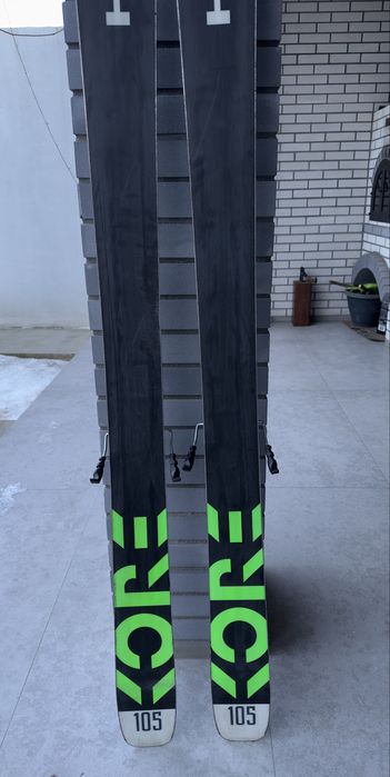 Schiuri HEAD KORE 105 freeride all-mountain stare foarte bună