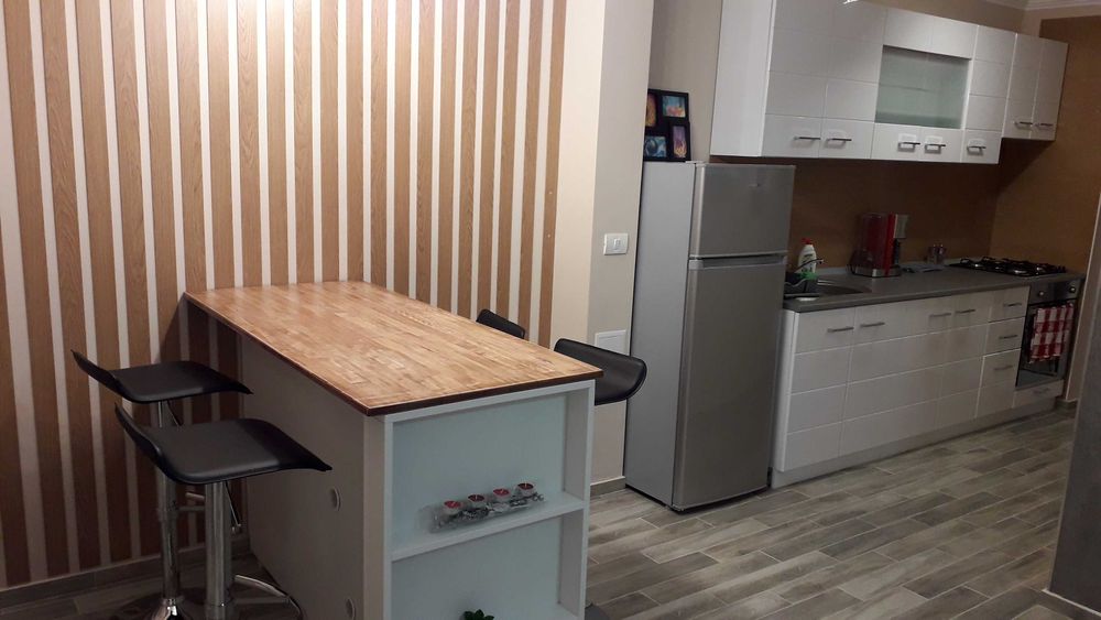 vand apartament cu 2 camere /bloc nou Nufarul
