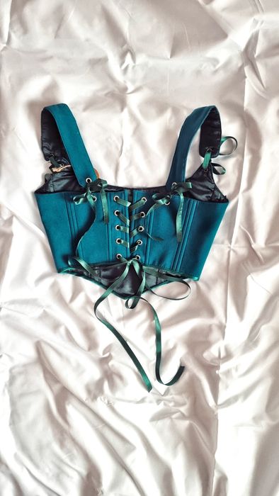 Съвременен корсет