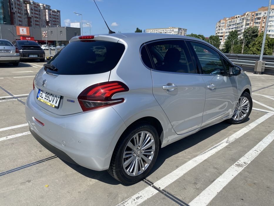 PEUGEOT 208 2015 — imagine 3