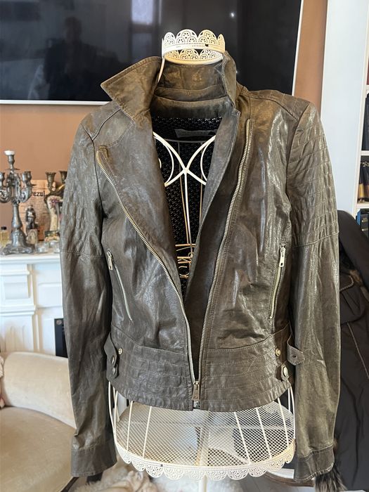 Blanuri si gecute de piele naturala