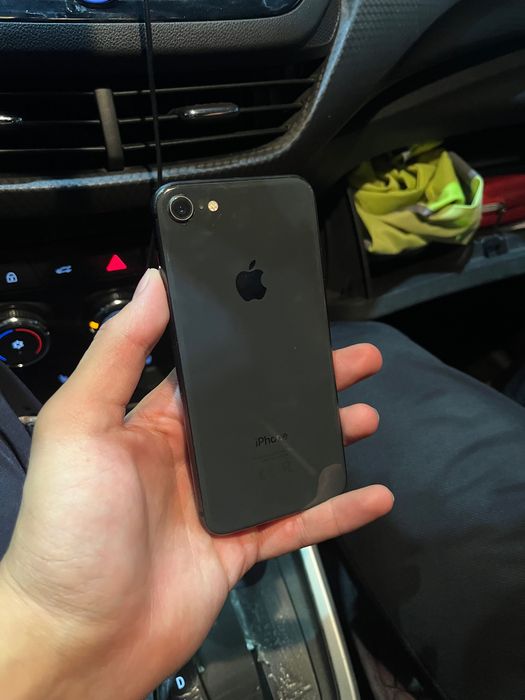 iPhone 8 - Айфон 8 Идеал