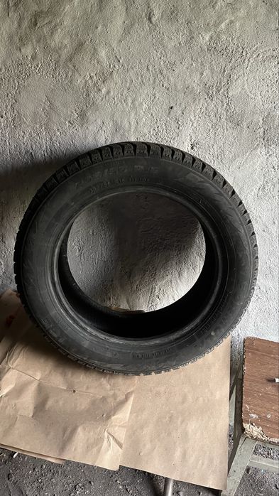 Продам зимние Шины шипованны