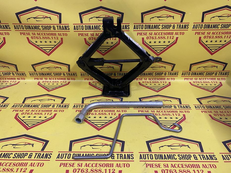 Cric auto original Fiat 500 MK1 Panda Punto Lancia Y Cu cheie prezoane