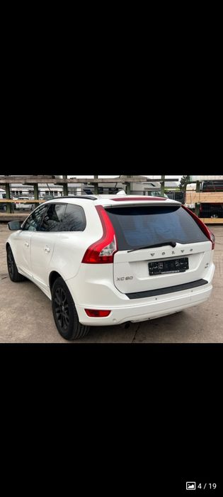 Vând Volvo xc60 185cp