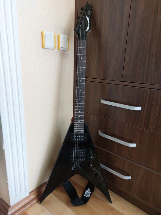 Электрогитара DEAN V Dave Mustaine – 6 струн