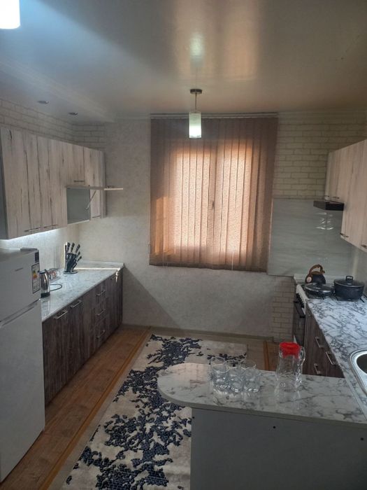 Коратош 3/6/9 Евроремонт с меб+тех обш: 80 кв.м ор: Дружба Караташ