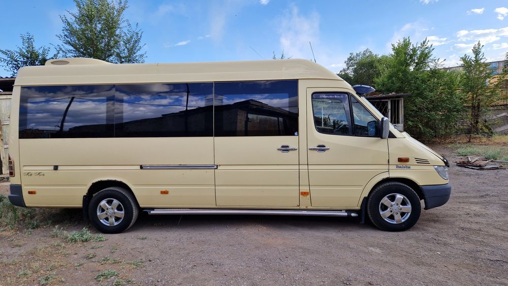 Мерседес спринтер 18 мест в любом направлении.