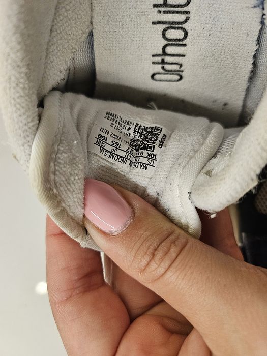 Маратонки и боти за момче различни размери