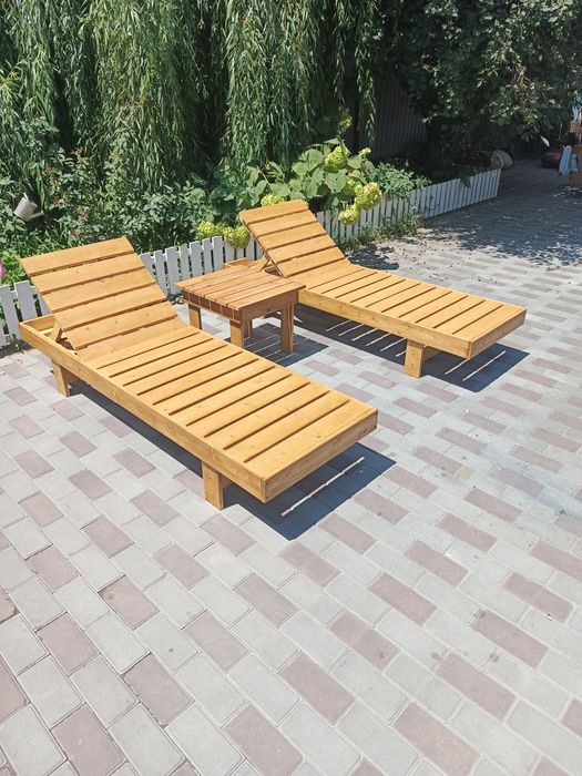 деревянные шезлонги для отдыха