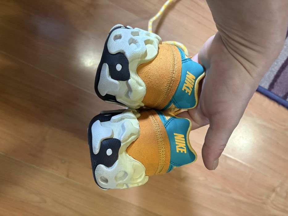 Маратонки nike !