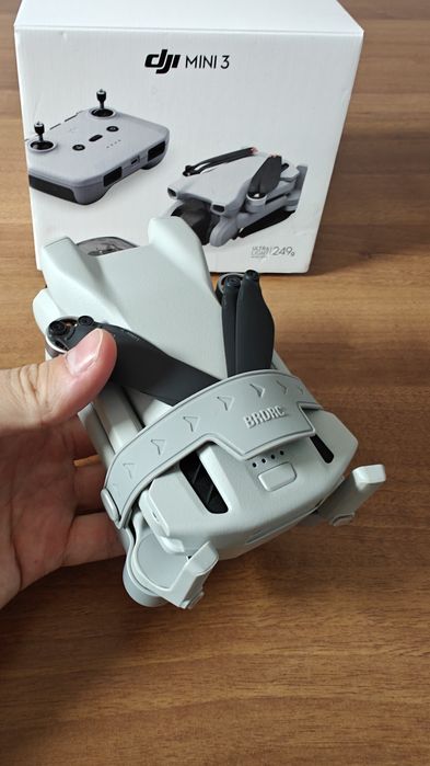 Drona Dji mini 3