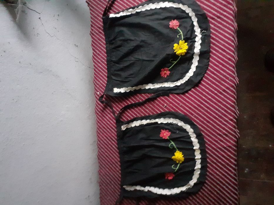 Престилки от национални носии