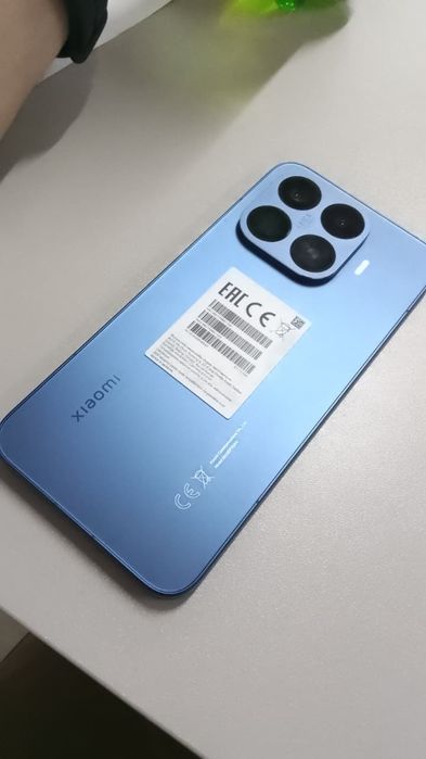 Xiaomi 17t pro 12/512гб