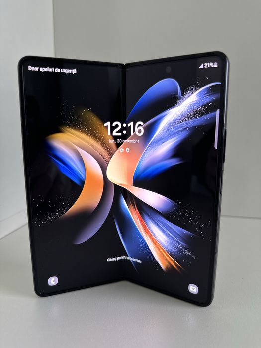 Samsung Galaxy Z Fold 4