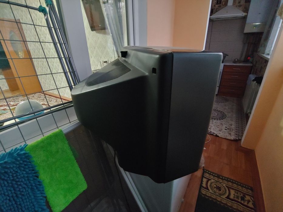 Цветной телевизор