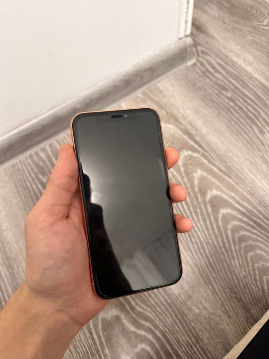 Айфон хр 256гб акб 75%