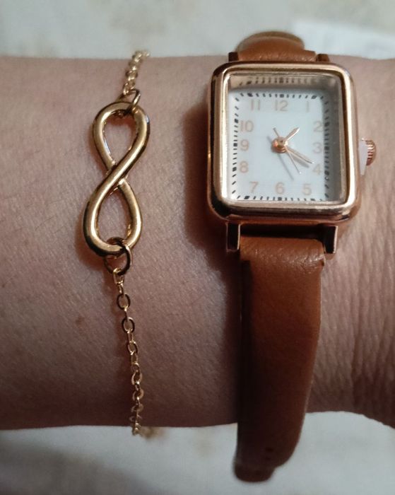 Ceas Geneva foarte frumos