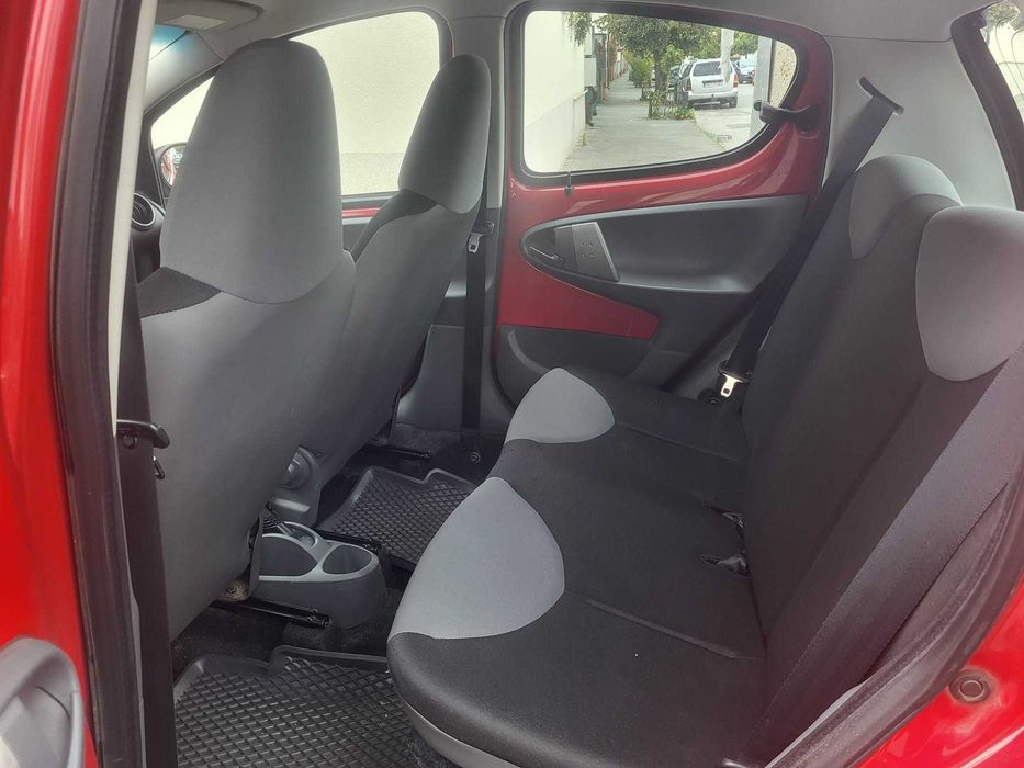 CITROEN C1 / an 2011 /euro 5/motor TOYOTA /distributie lant/ consum 4%/senzori parcare/factura/ fiscal/ garantie