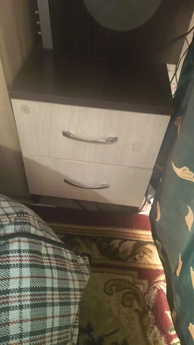 Шкаф-шифоньер продам