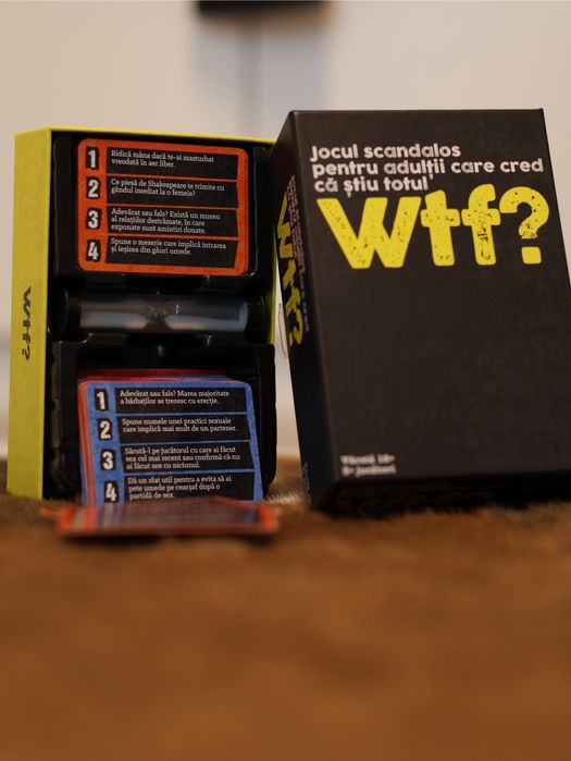 Joc adulti Wtf? limba romana, 3-8 jucatori, +18 ani
