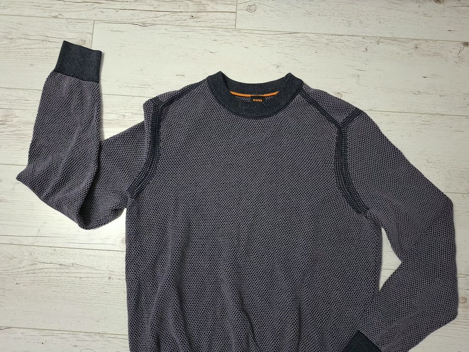 Boss-Ориг.пуловер Нов!!!