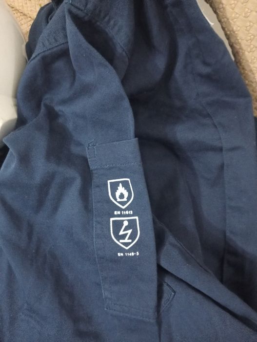 Спец комбинизон и каска