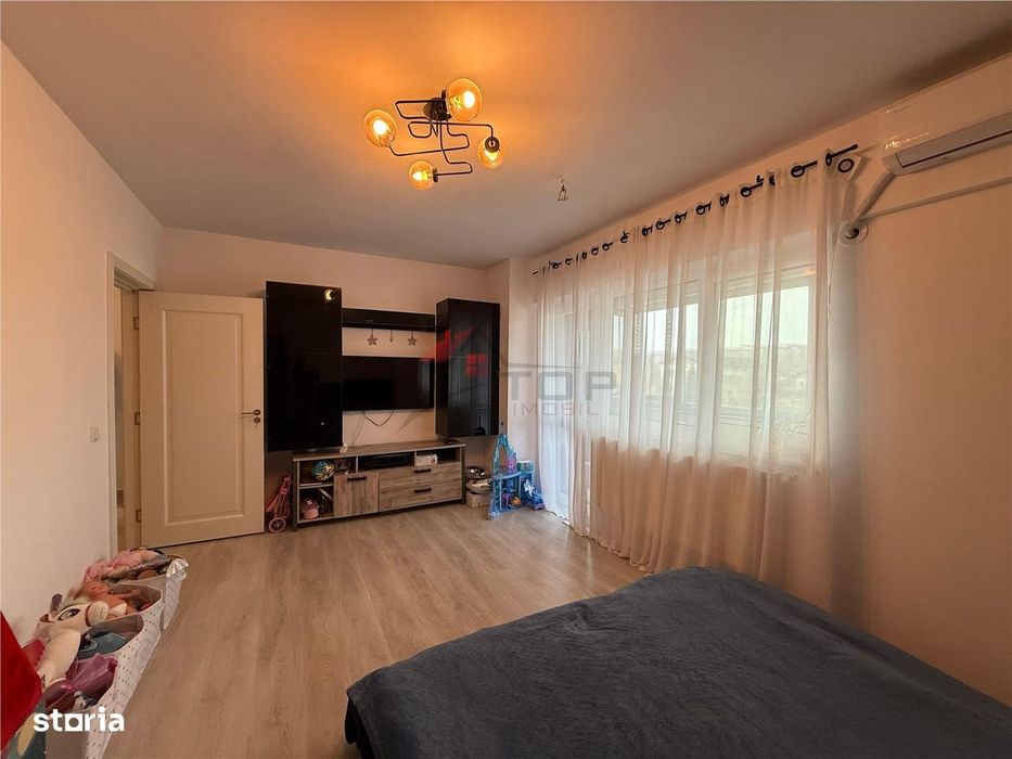 Apartament cu 2 camere decomandat, loc de parcare - Rediu