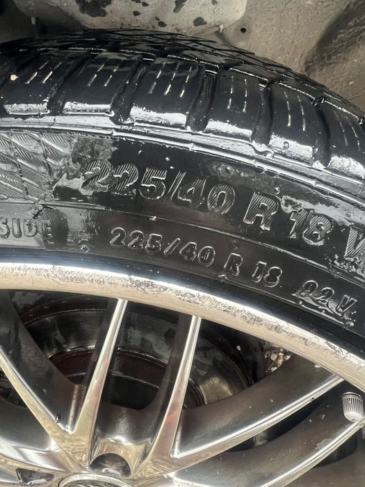 Продавам гуми с джанти.