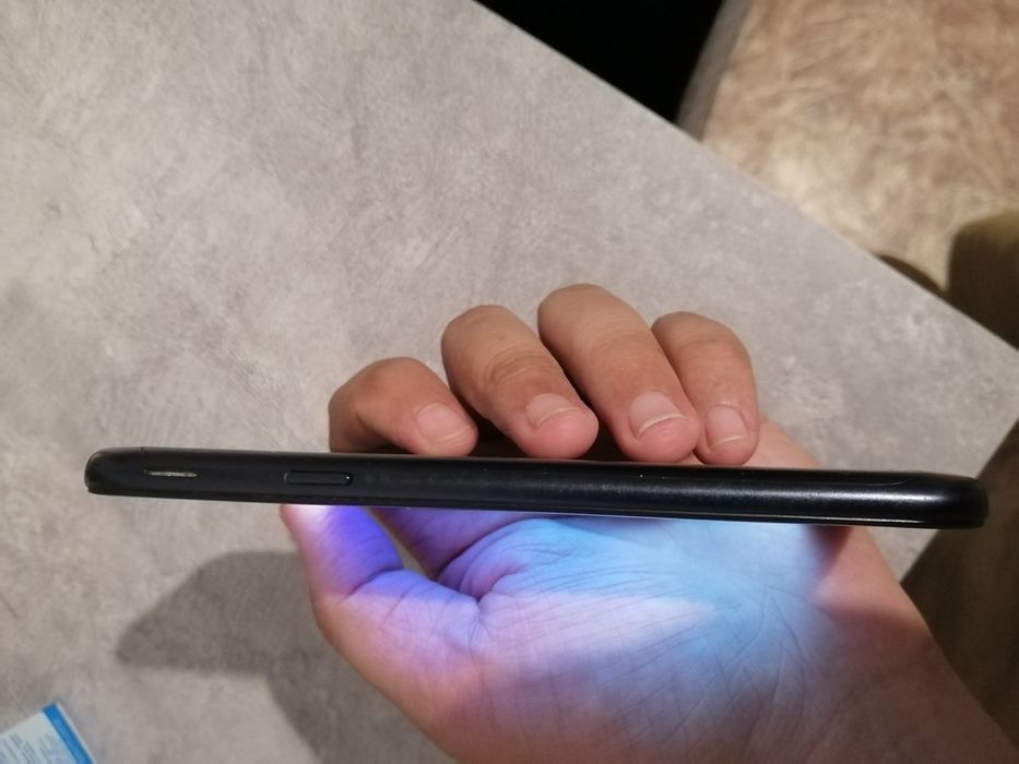 Продам самсунг галакси J3