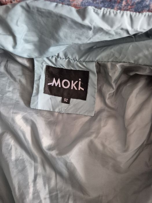 Продам весеннюю куртку.