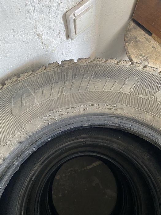 Продам шины срочно