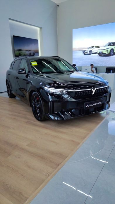 Voyah free restayling 318 gibrid Qora Mokriy Oq