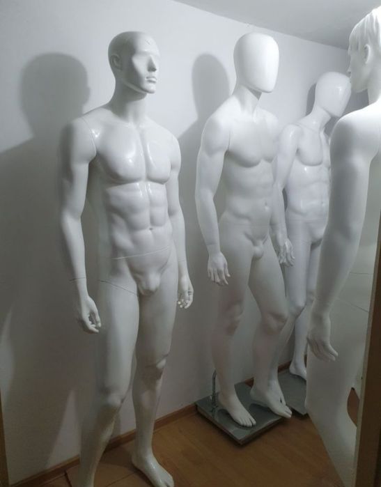 Vând manechin de bărbat