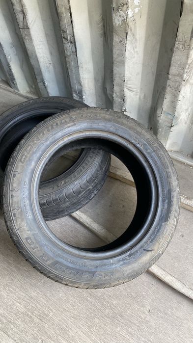 Шины Continental 235/60/18  2 шины