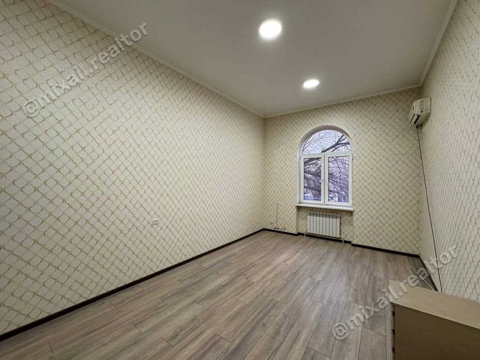 Сдается Офис, 2 этаж, 200 м2, Глинка (87648)