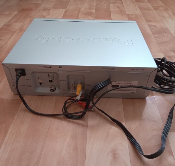 Видеомагнитофон Panasonic