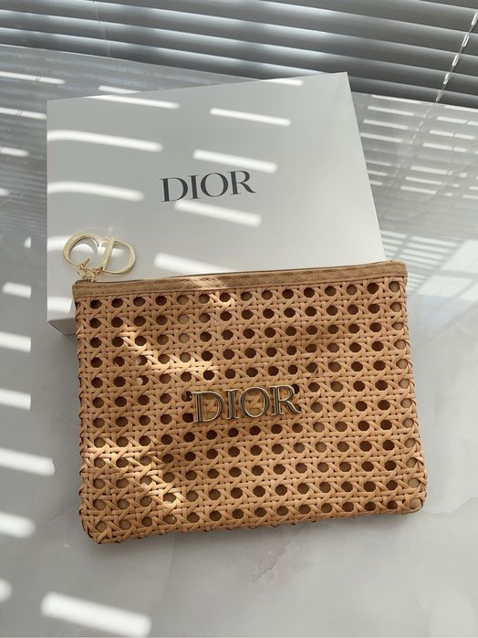 В наличии! Косметички