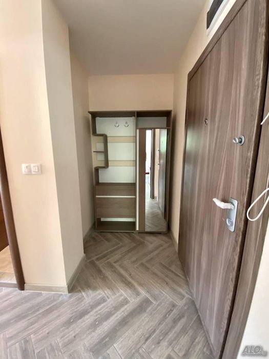 Дава се под наем Тристаен апартамент в Варна, ВИНС - 95 кв.м за 700 € - Снимка #9